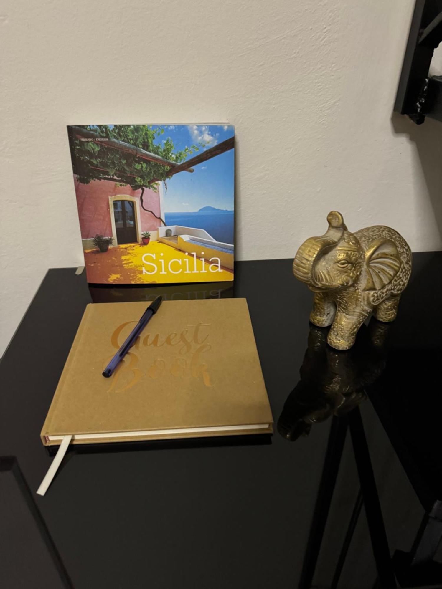 Almond Apartment カターニア エクステリア 写真